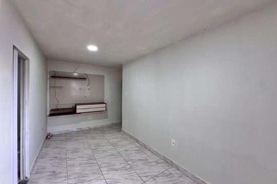 Apartamento para alugar com 1 quarto, 80m² em Vargem Grande, Rio de Janeiro