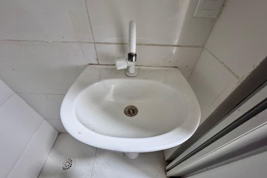 Banheiro Social de apartamento para alugar com 1 quarto, 80m² em Vargem Grande, Rio de Janeiro