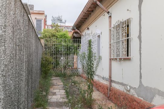 Garagem de casa à venda com 3 quartos, 300m² em Alto da Lapa, São Paulo