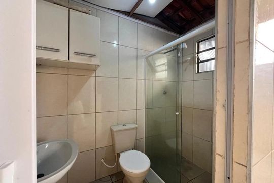 Casa para alugar com 2 quartos, 137m² em Milionários, Belo Horizonte