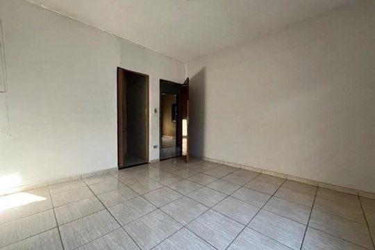 Casa para alugar com 2 quartos, 137m² em Milionários, Belo Horizonte