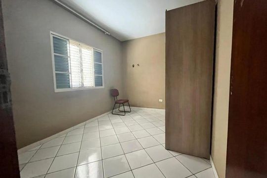 Casa para alugar com 2 quartos, 137m² em Milionários, Belo Horizonte