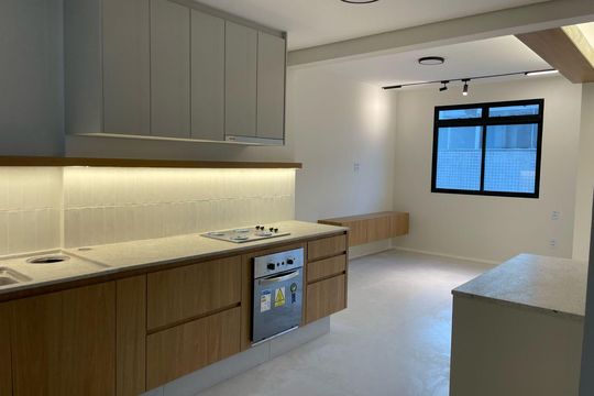 Cozinha de apartamento à venda com 4 quartos, 100m² em Savassi, Belo Horizonte