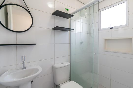 Banheiro da Suíte de casa para alugar com 1 quarto, 40m² em Jardim Oriental, São Paulo