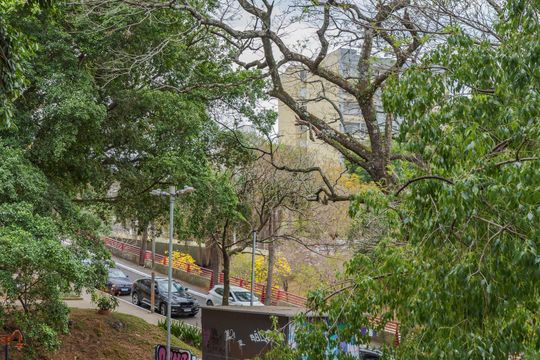 Vista da Sala de apartamento à venda com 2 quartos, 86m² em Bom Fim, Porto Alegre