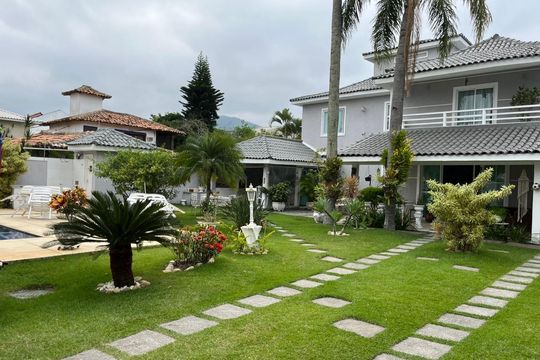 Área Externa de casa de condomínio à venda com 5 quartos, 530m² em Barra da Tijuca, Rio de Janeiro