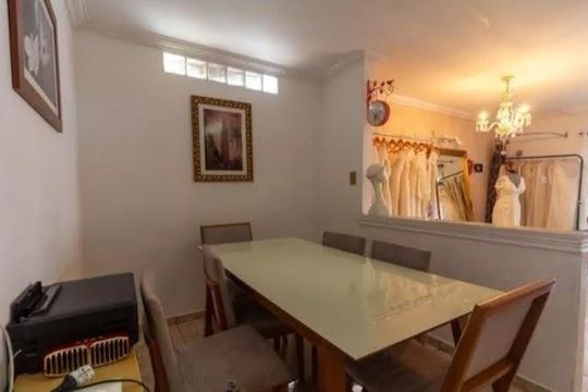 Casa à venda com 3 quartos, 250m² em Vila Polopoli, São Paulo