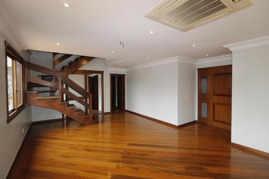 Apartamento para alugar com 3 quartos, 400m² em Bela Vista, Porto Alegre