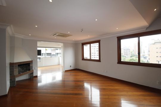 Sala 1 de apartamento para alugar com 3 quartos, 400m² em Bela Vista, Porto Alegre