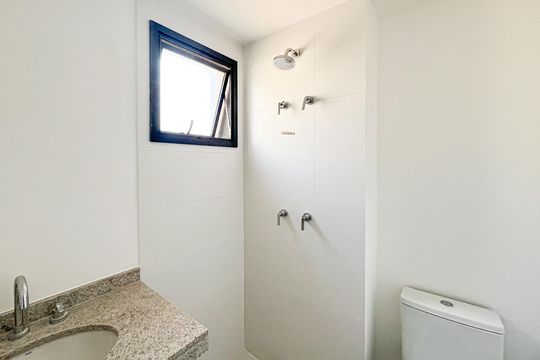 Banheiro Social de apartamento à venda com 1 quarto, 22m² em Perdizes, São Paulo