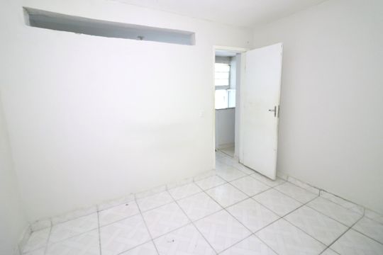 Quarto de apartamento para alugar com 1 quarto, 25m² em Jaguaribe, Osasco