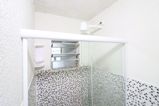 Banheiro de apartamento para alugar com 1 quarto, 25m² em Jaguaribe, Osasco