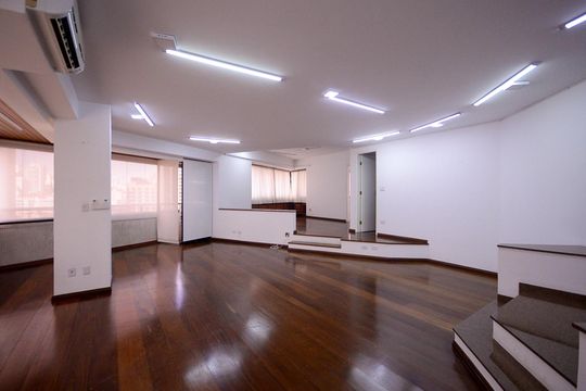 Apartamento para alugar com 3 quartos, 384m² em Aclimação, São Paulo