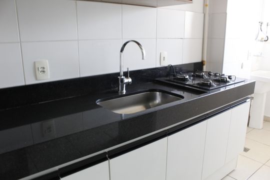 Cozinha de apartamento à venda com 2 quartos, 60m² em Jacarepaguá, Rio de Janeiro