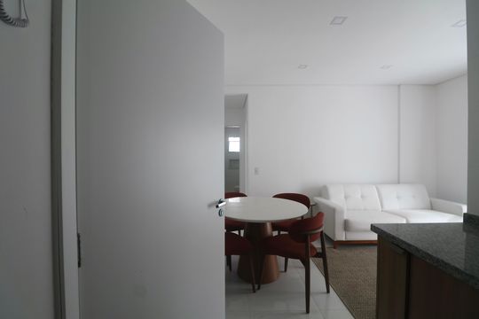 Cozinha de apartamento para alugar com 2 quartos, 51m² em Enseada, Guarujá