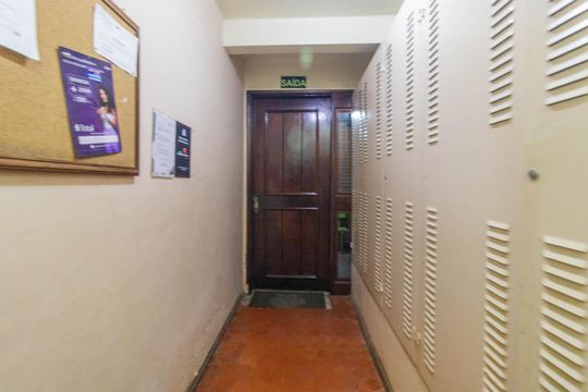 Hall de entrada do prédio de apartamento à venda com 2 quartos, 64m² em Cidade Baixa, Porto Alegre