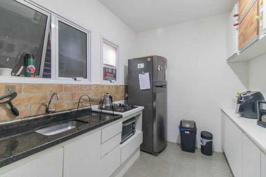 Cozinha de apartamento à venda com 2 quartos, 64m² em Cidade Baixa, Porto Alegre