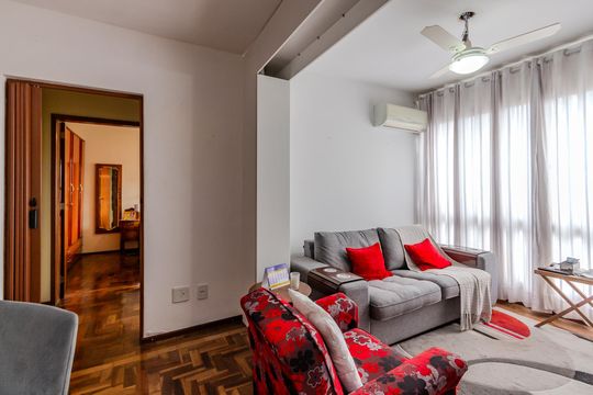 Sala de apartamento à venda com 1 quarto, 75m² em Cristal, Porto Alegre