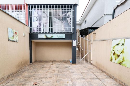 Garagem de casa à venda com 3 quartos, 150m² em Vila Alexandria, São Paulo