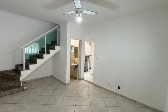 Casa à venda com 2 quartos, 100m² em Vila Pires, Santo André