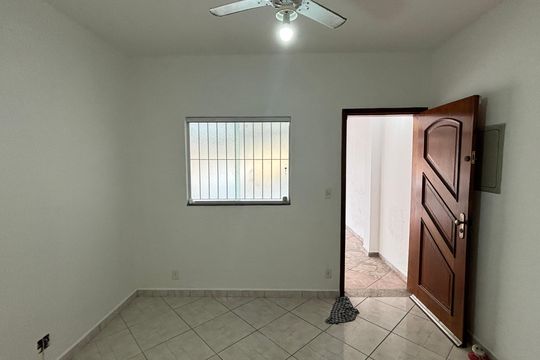 Sala de casa à venda com 2 quartos, 100m² em Vila Pires, Santo André