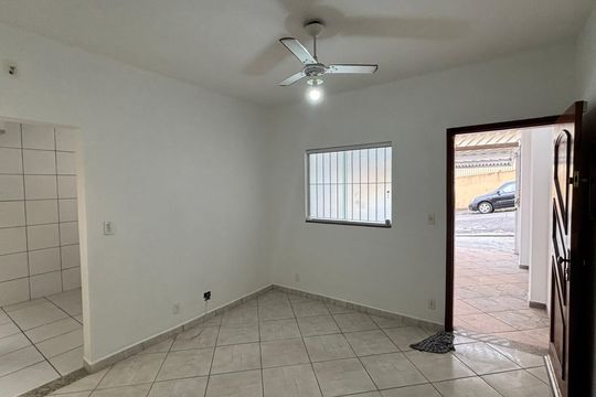 Sala de casa à venda com 2 quartos, 100m² em Vila Pires, Santo André