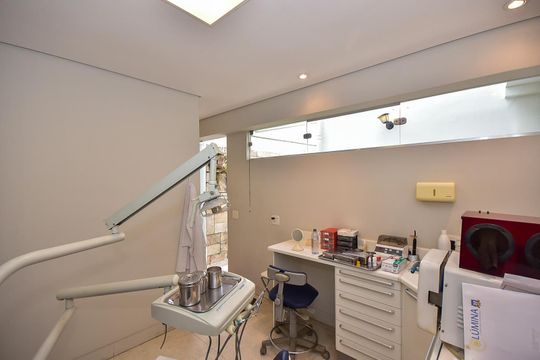 Quarto de Serviço de casa à venda com 3 quartos, 260m² em Vila Progredior, São Paulo