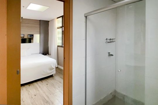 Banheiro da Suíte 2 de kitnet/studio à venda com 2 quartos, 62m² em Luxemburgo, Belo Horizonte