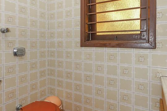 Banheiro da Suíte de casa à venda com 3 quartos, 308m² em Boa Vista, Porto Alegre