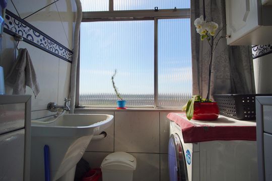 Cozinha e Área de Serviço de apartamento à venda com 3 quartos, 140m² em São Sebastião, Porto Alegre