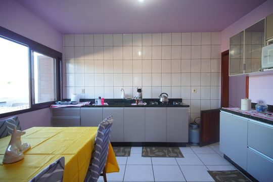 Cozinha de casa à venda com 3 quartos, 101m² em Vila Nova, Novo Hamburgo