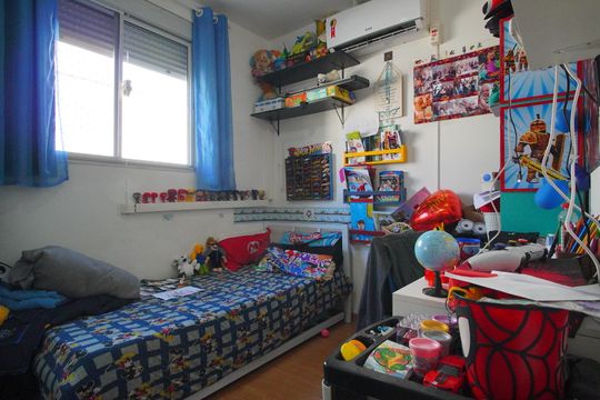 Quarto 1 de apartamento para alugar com 2 quartos, 85m² em Jardim Itu, Porto Alegre