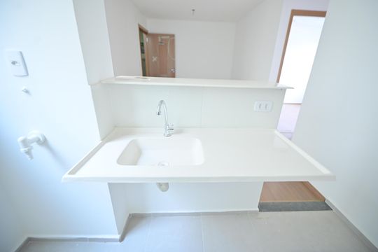 Cozinha de apartamento para alugar com 2 quartos, 43m² em Lorena Park, Goiânia