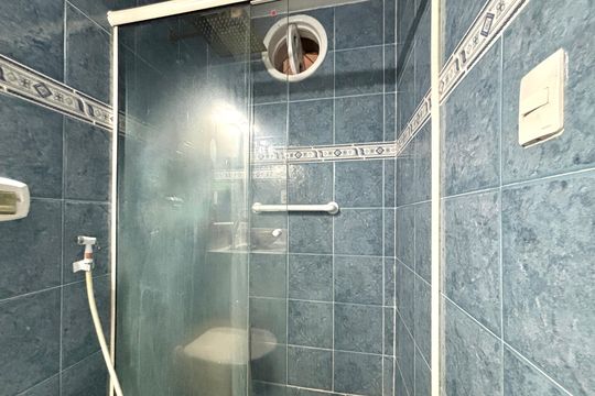 Suíte - banheiro de apartamento para alugar com 2 quartos, 87m² em Copacabana, Rio de Janeiro