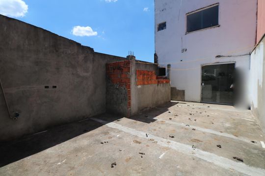Quintal de casa à venda com 4 quartos, 490m² em Osvaldo Cruz, São Caetano do Sul
