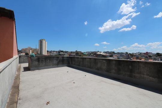 Quintal de casa à venda com 4 quartos, 490m² em Osvaldo Cruz, São Caetano do Sul