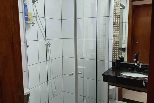 Banheiro Social de apartamento à venda com 2 quartos, 40m² em Cidade Líder, São Paulo