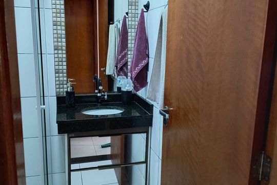 Banheiro Social de apartamento à venda com 2 quartos, 40m² em Cidade Líder, São Paulo