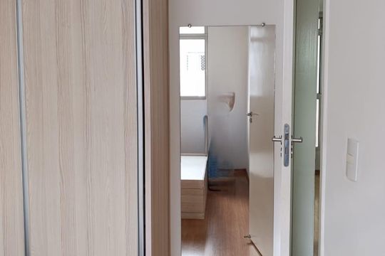 Quarto 1 de apartamento à venda com 2 quartos, 45m² em Chácara Cotia, Contagem