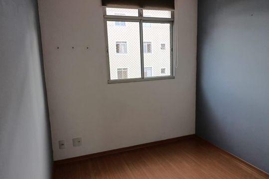 Quarto 2 de apartamento à venda com 2 quartos, 45m² em Chácara Cotia, Contagem