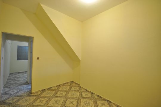 Quarto de casa à venda com 5 quartos, 75m² em Jardim Julieta, São Paulo