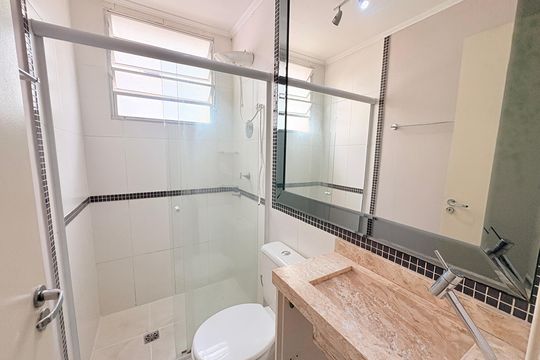Banheiro Social de apartamento à venda com 2 quartos, 54m² em Recanto Quarto Centenario, Jundiaí