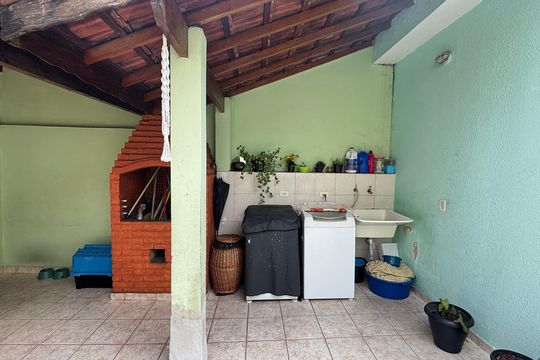 Área de Serviço de casa à venda com 4 quartos, 246m² em Vila América, Santo André