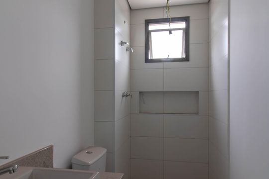 Banheiro da Suíte 3 de apartamento à venda com 4 quartos, 150m² em Centro, Guarulhos