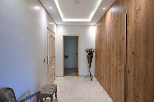 Hall de Entrada de apartamento para alugar com 4 quartos, 350m² em Vila Suzana, São Paulo