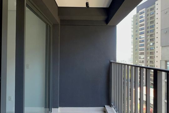 Varanda de kitnet/studio à venda com 1 quarto, 32m² em Sumarezinho, São Paulo