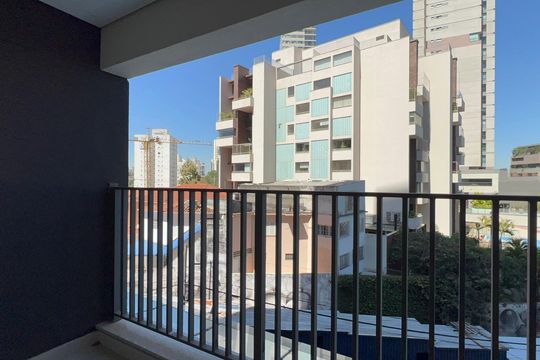 Varanda de kitnet/studio à venda com 1 quarto, 32m² em Sumarezinho, São Paulo