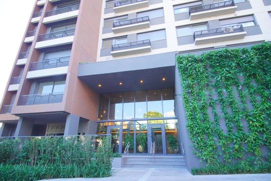 Fachada de kitnet/studio à venda com 1 quarto, 24m² em Boa Vista, Porto Alegre