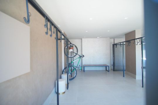 Área Comum - Bicicletário de kitnet/studio à venda com 1 quarto, 24m² em Boa Vista, Porto Alegre