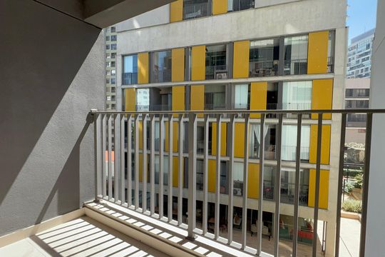 Varanda de kitnet/studio à venda com 1 quarto, 32m² em Sumarezinho, São Paulo